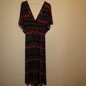 Veronicam Chevron V Neck Maxi Dress S